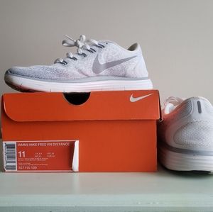 Nike Free Run Distance Sneakers